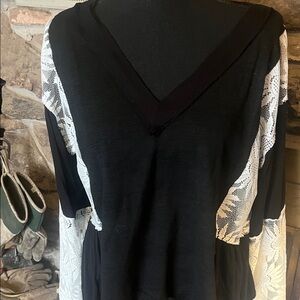 POL Elegant Black and White Lace Blouse